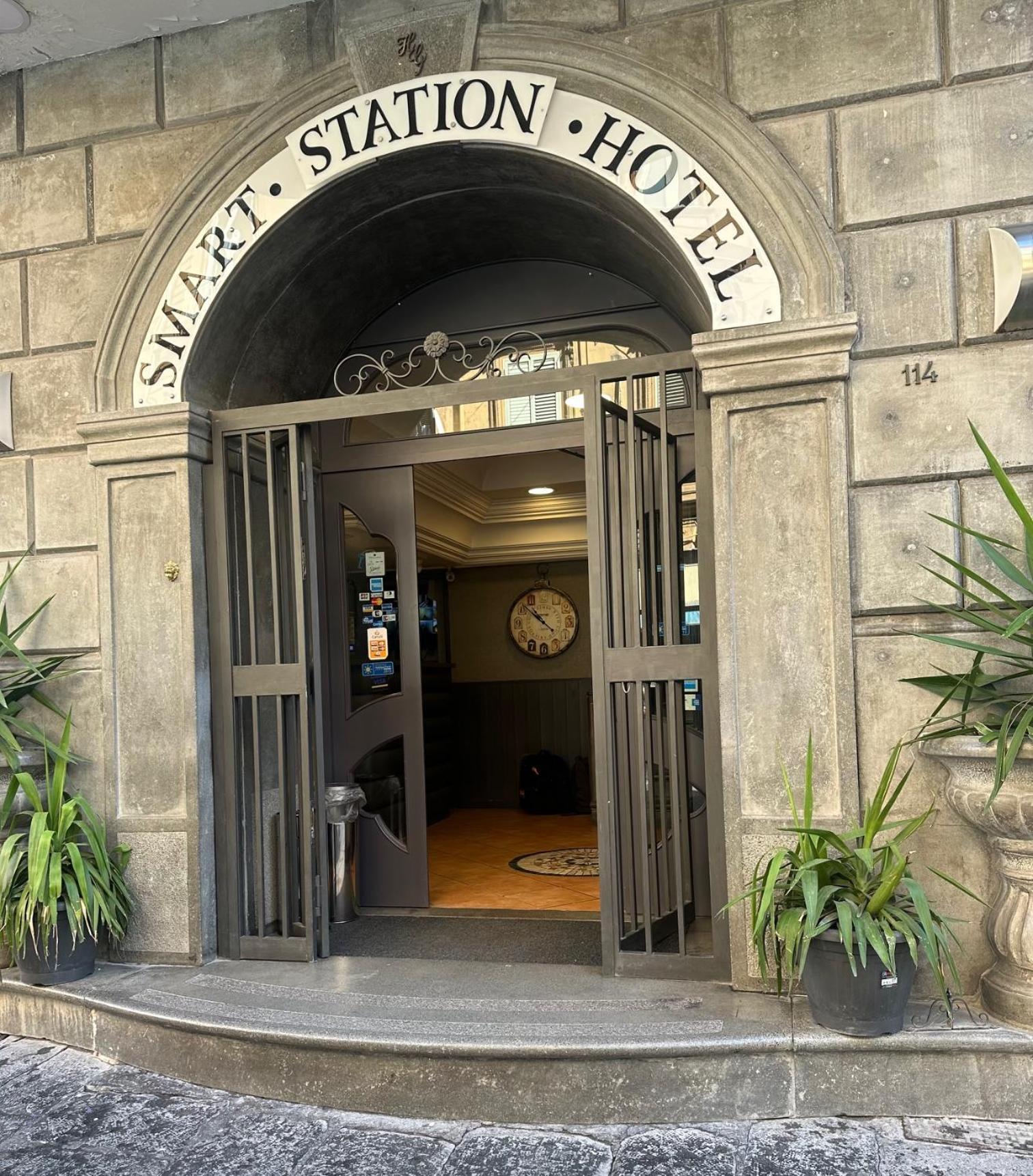 Smart Station Hotel ナポリ エクステリア 写真